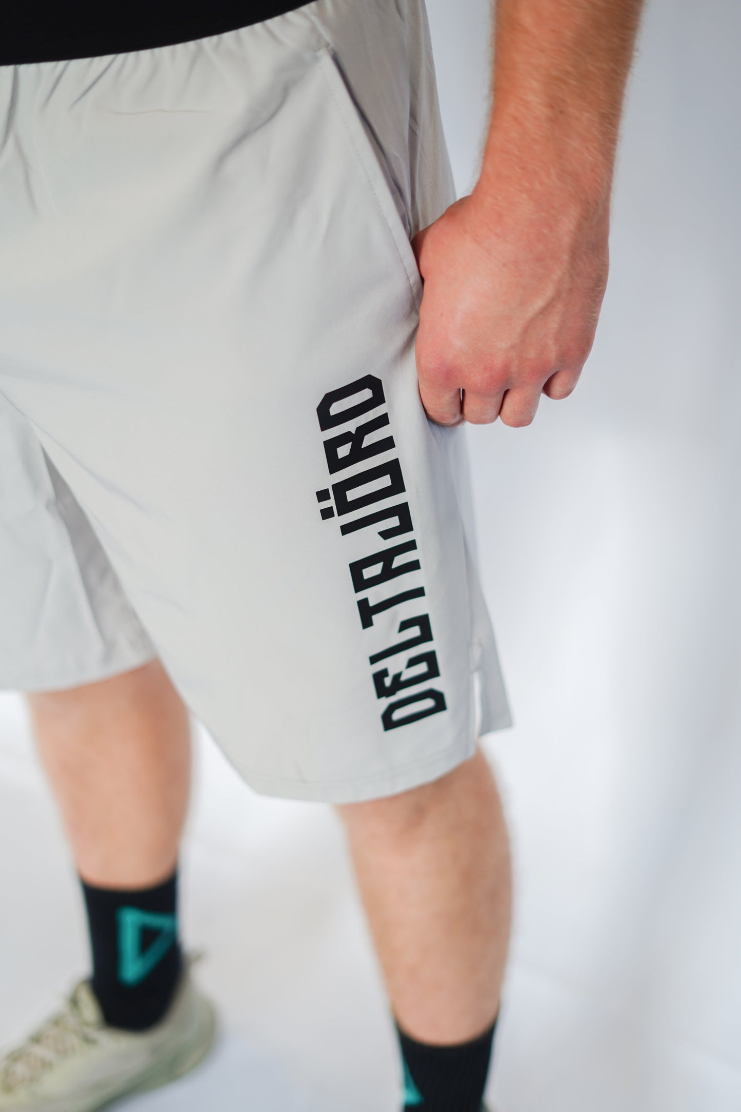 SHORT DELTAJORD GREY